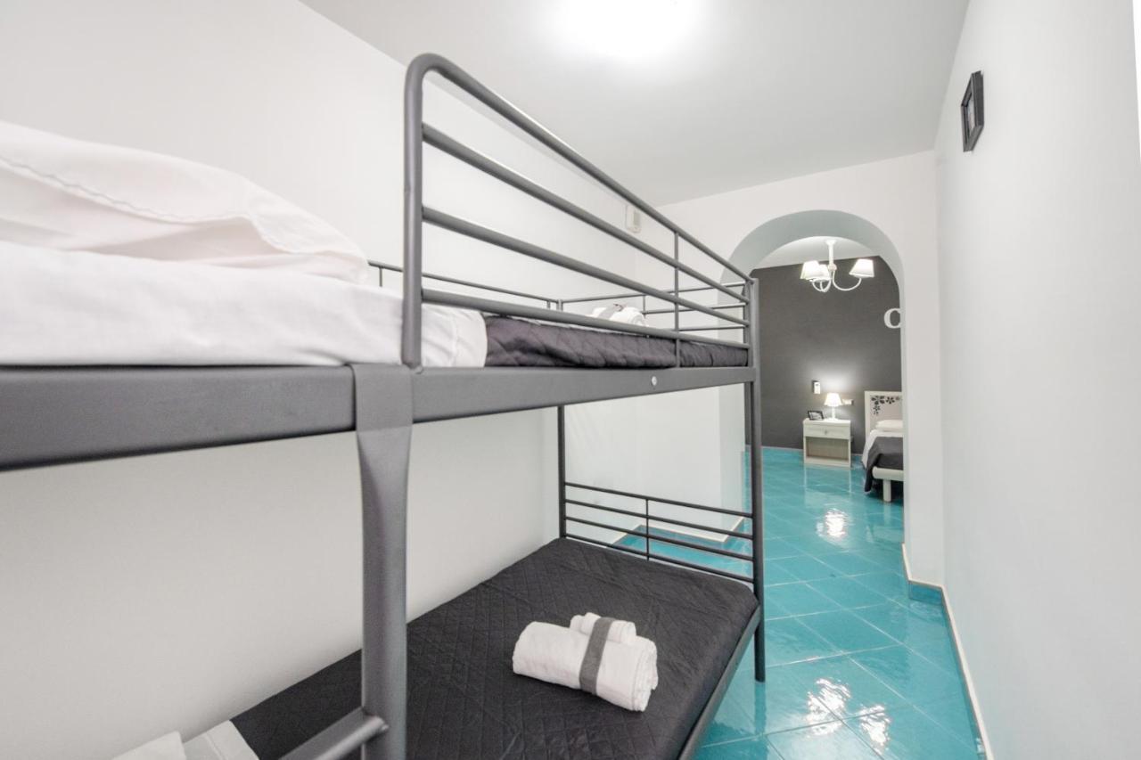 La Casa Del Pozzo Vecchio Bed & Breakfast Procida